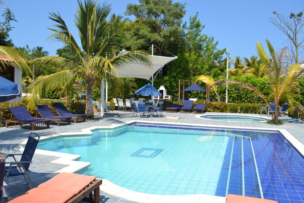 Condominio Atlantis Coveñas Extérieur photo